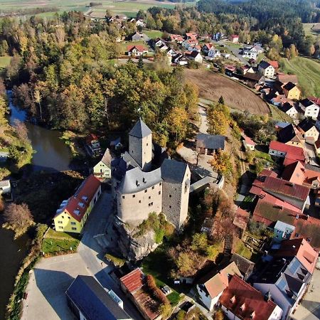 Ferienwohnung Und Sommerhaus Unter Der Burg Falkenberg  Εξωτερικό φωτογραφία